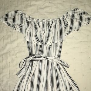 Off the shoulder dress F21